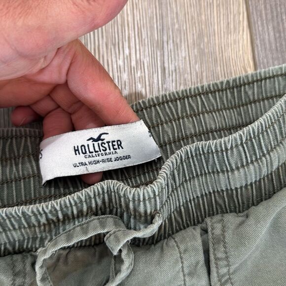 Hollister Olive Green Joggers - Picture 4 of 9